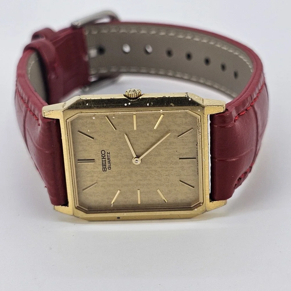 VTG Seiko Tank Women Watch 26MM Gold Dial NEW Red Leather Bands NEW Battery